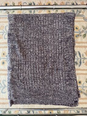 Barefoot Dreams Heathered Gray Cozy Knit Scarf